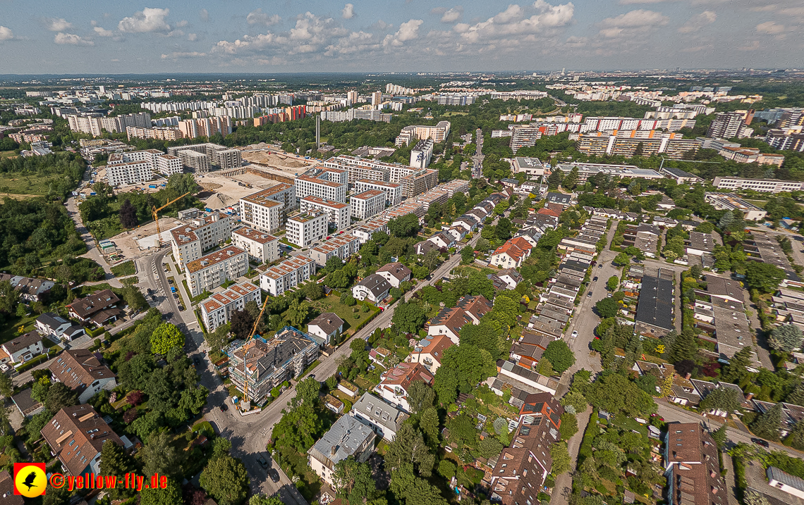07.06.2023 - Aktuelle Luftbilder aus dem Alexisquartier und Pandion Verde in Neuperlach in München